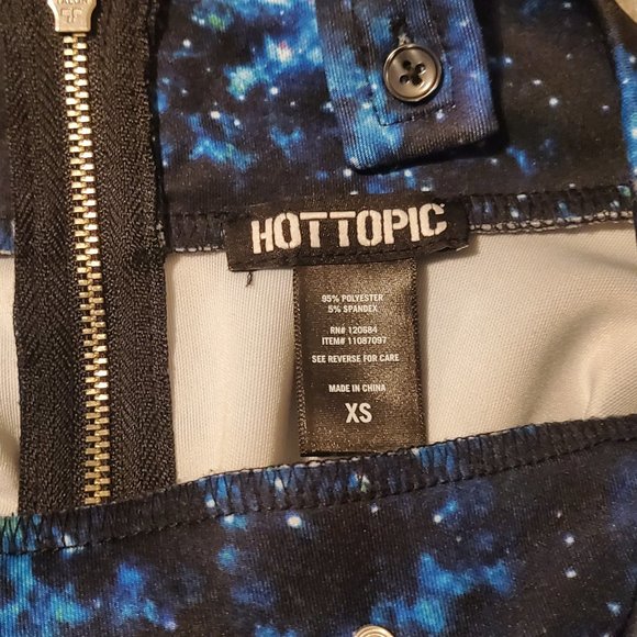 Galaxy Print Suspender Skirt - Picture 7 of 7